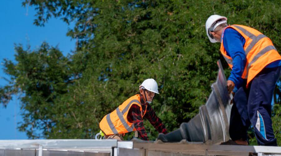 Professional gutter cleaning in Baldwin, LA